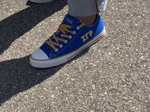 1922 Rhoyal Canvas Sneaker