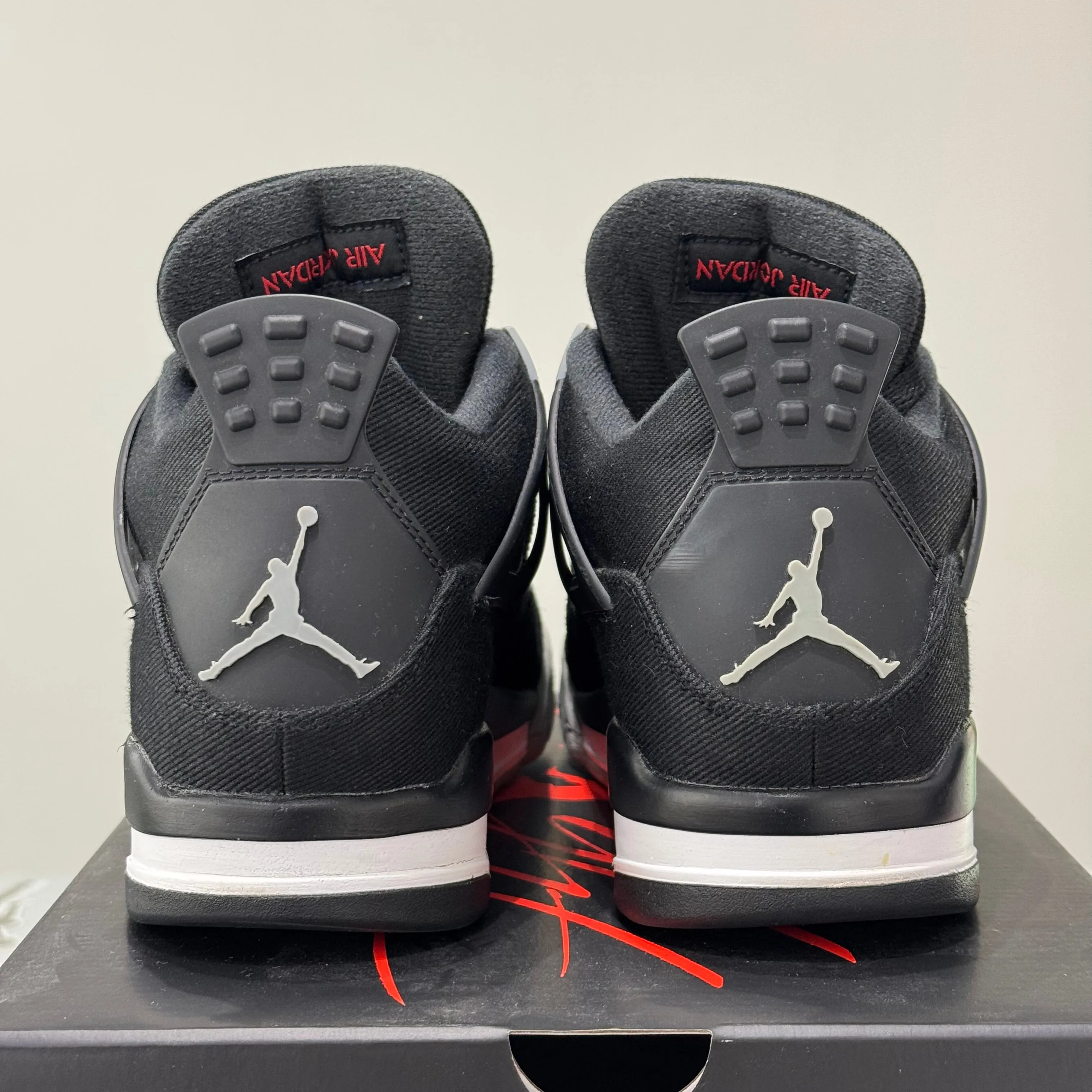 Air Jordan 4 Black Canvas (41) - Usado