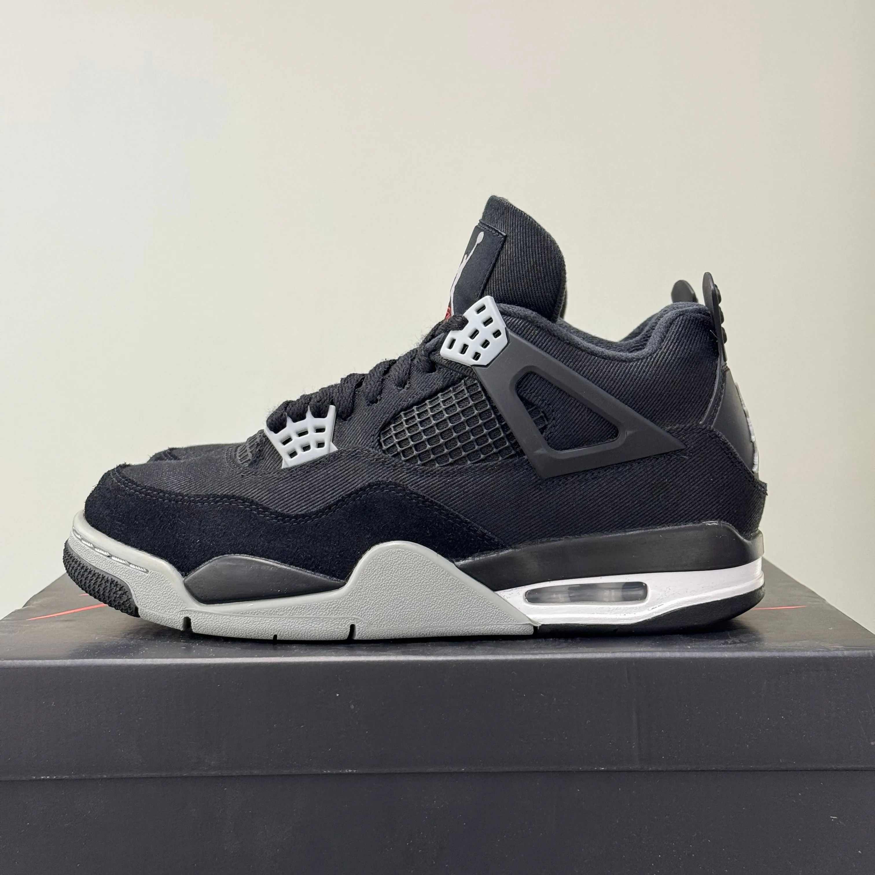 Air Jordan 4 Black Canvas (41) - Usado