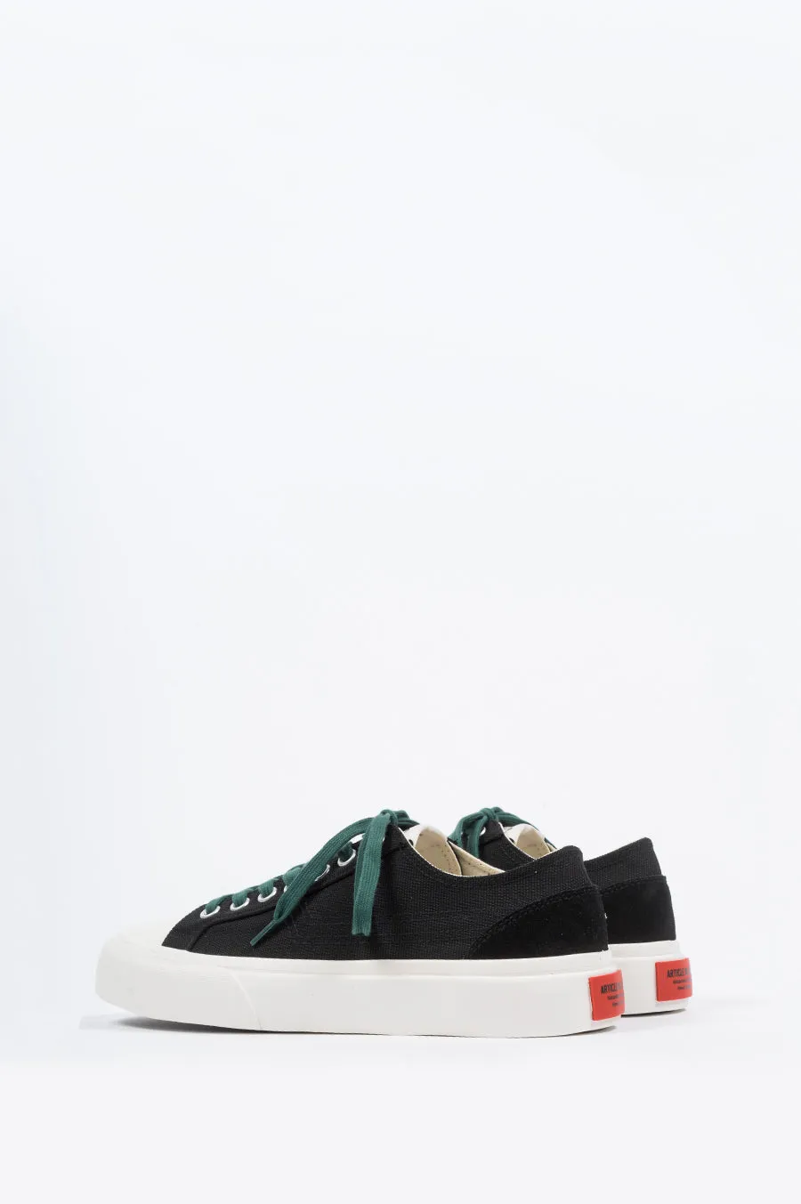 ARTICLE NUMBER 1007 LO TOP VULCANIZED SNEAKER BLACK SCHOELLER DYNATEC