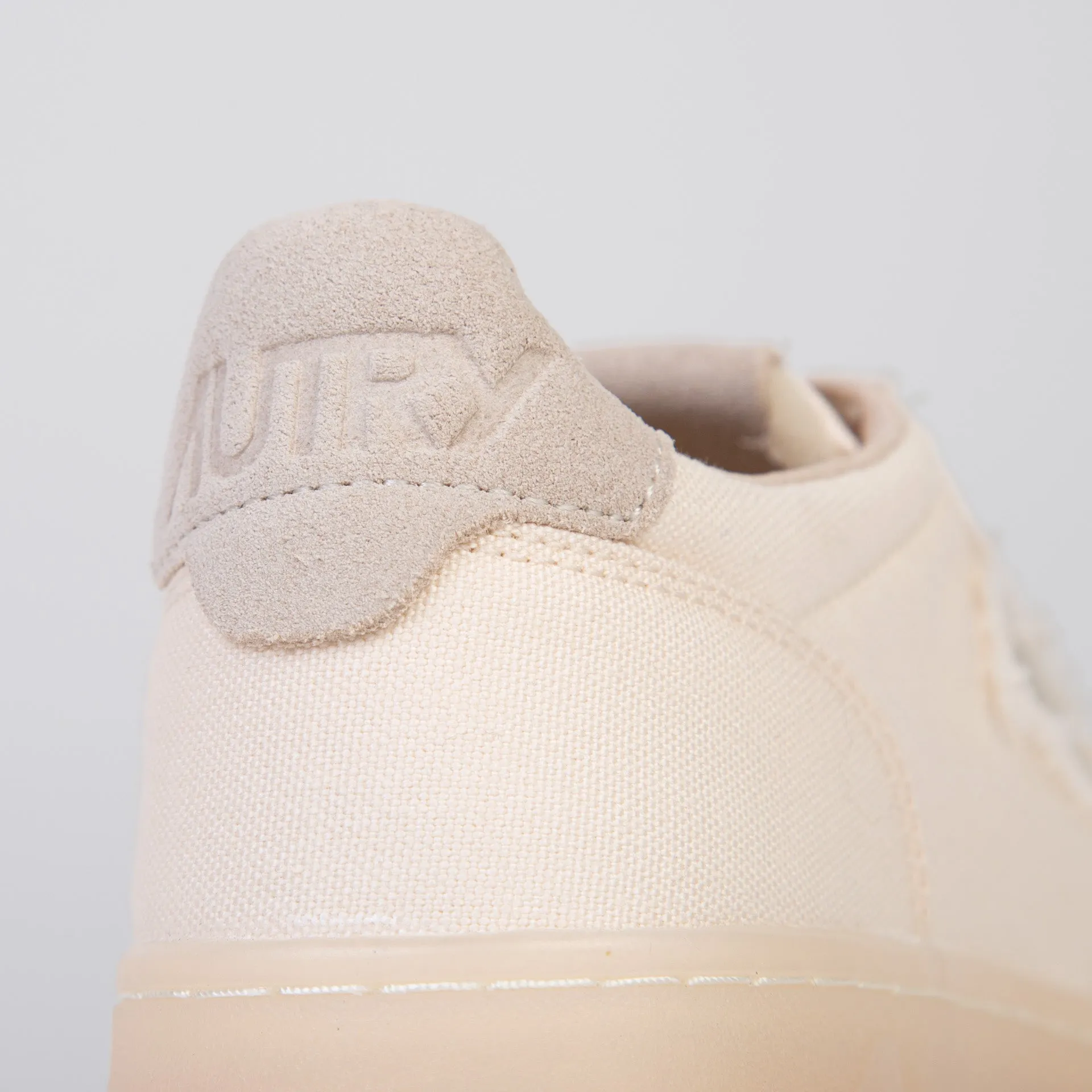 AUTRY SNEAKERS MEDALIST AULW-CA 01
