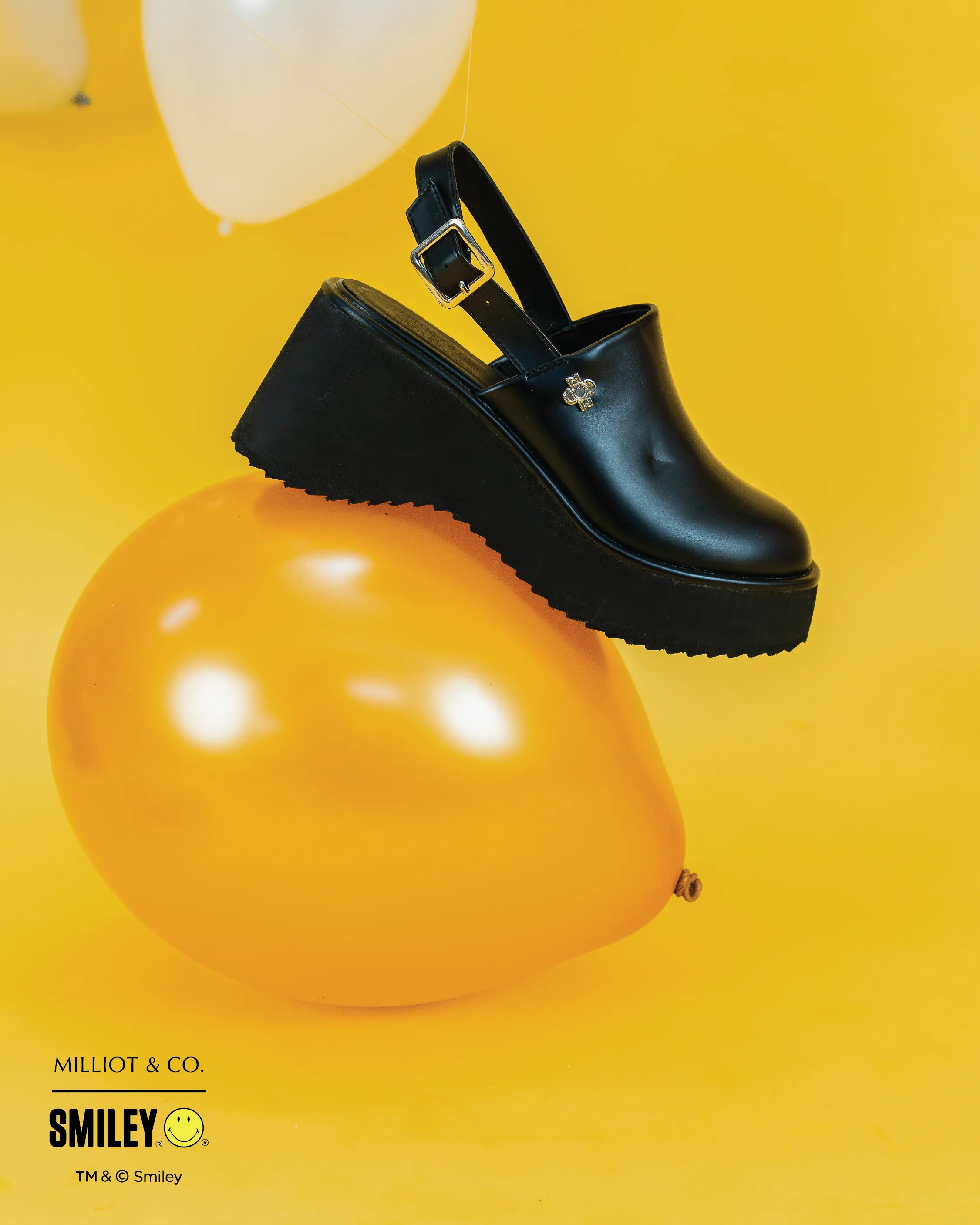 Be Happy Platform Clogs (Black)