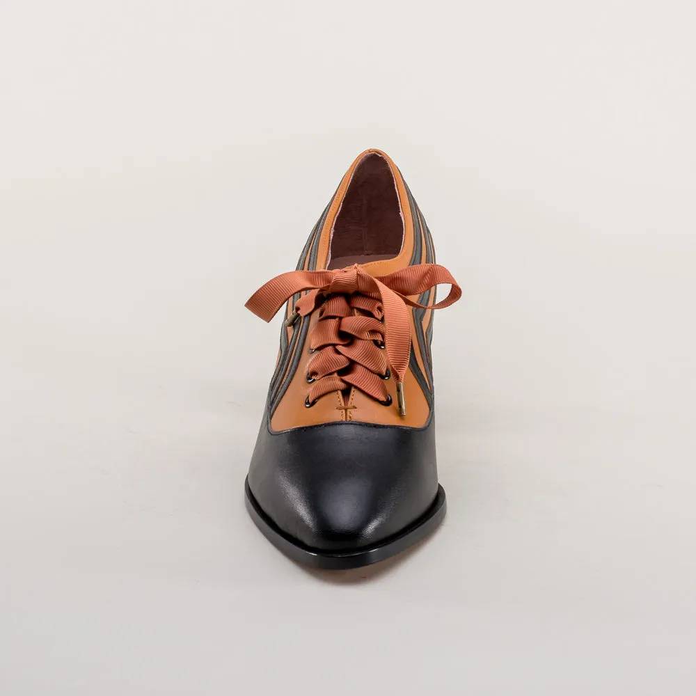Bernadette Edwardian Oxfords Wide (Cognac/Black)