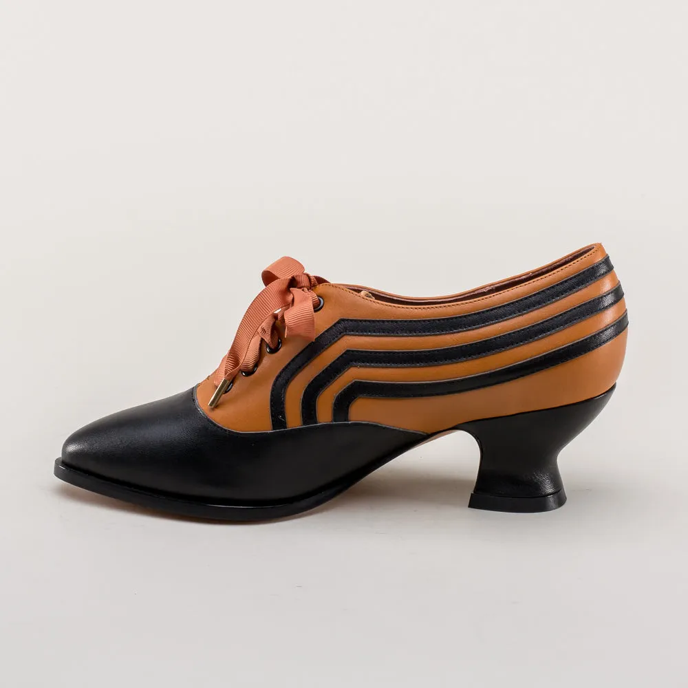 Bernadette Edwardian Oxfords Wide (Cognac/Black)