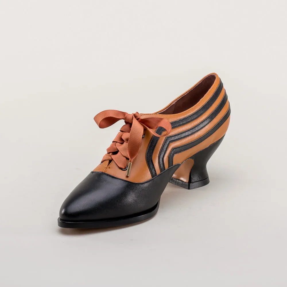 Bernadette Edwardian Oxfords Wide (Cognac/Black)