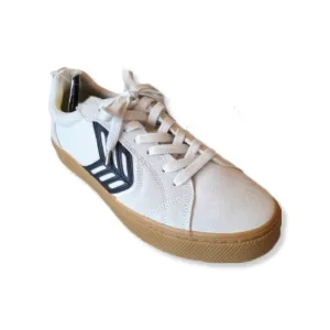 Cariuma Sneakers Men Catiba Pro Low Off White Suede Black Logo Size …NEW