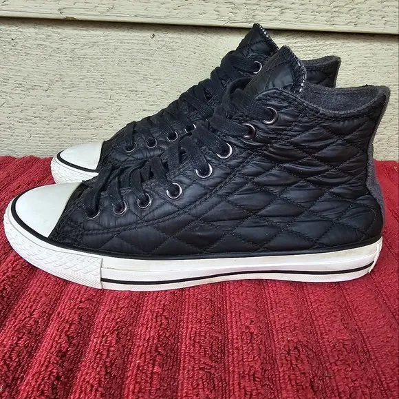Converse Chuck Taylor All Star Black Quilted Lined Hi-Top Sneakers Size:M7/W9