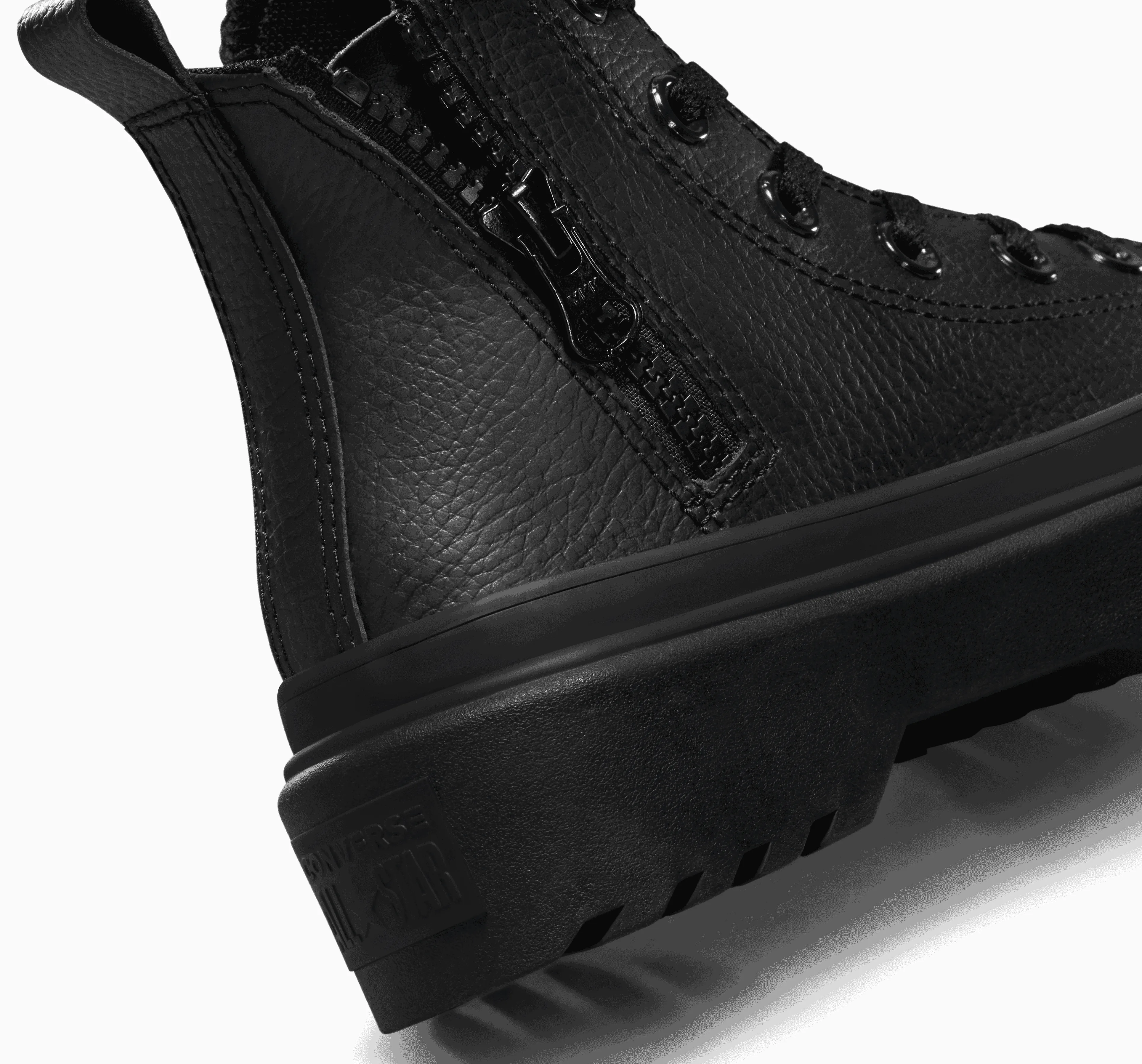 CONVERSE-CHUCK-TAYLOR-ALL-STAR-LUGGED-L