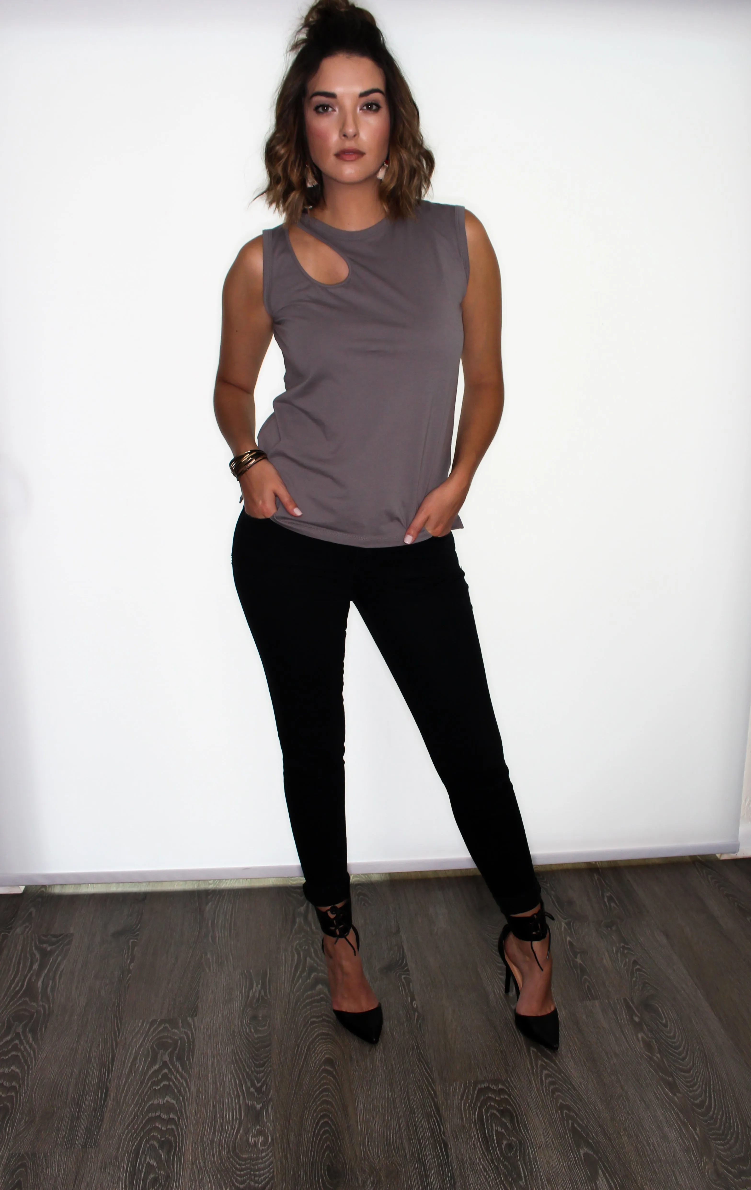 Creede Cutout Tank
