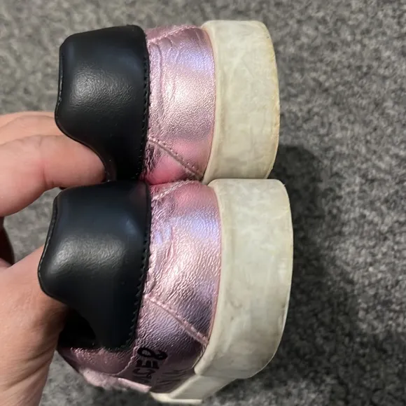 Dolce and gabbana pink sneaker