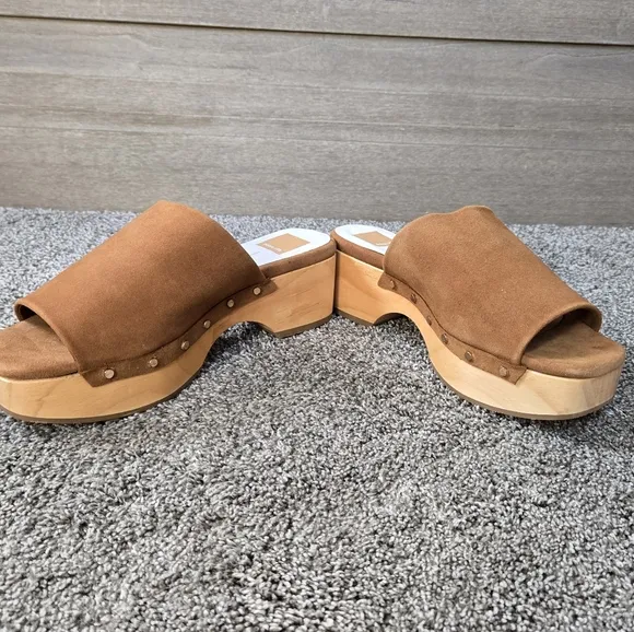 Dolce Vita Dorado Studded Mule Sandal in Saddle Suede NEW size 8.5