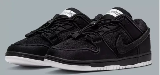 Dunk Low SB GnarHunters