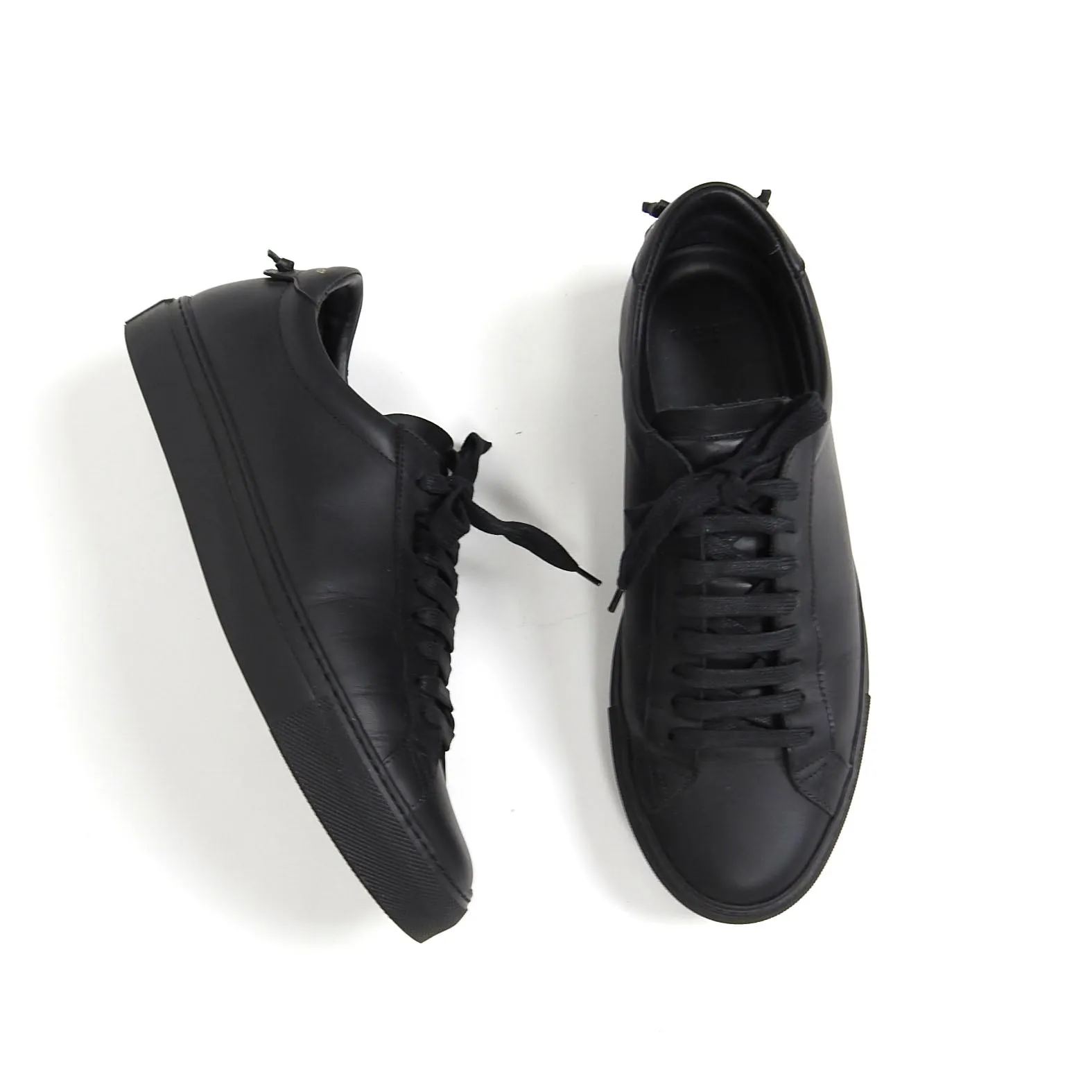 Givenchy Knot Low Top Sneaker Size 40.5