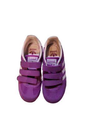 Kids sneakers