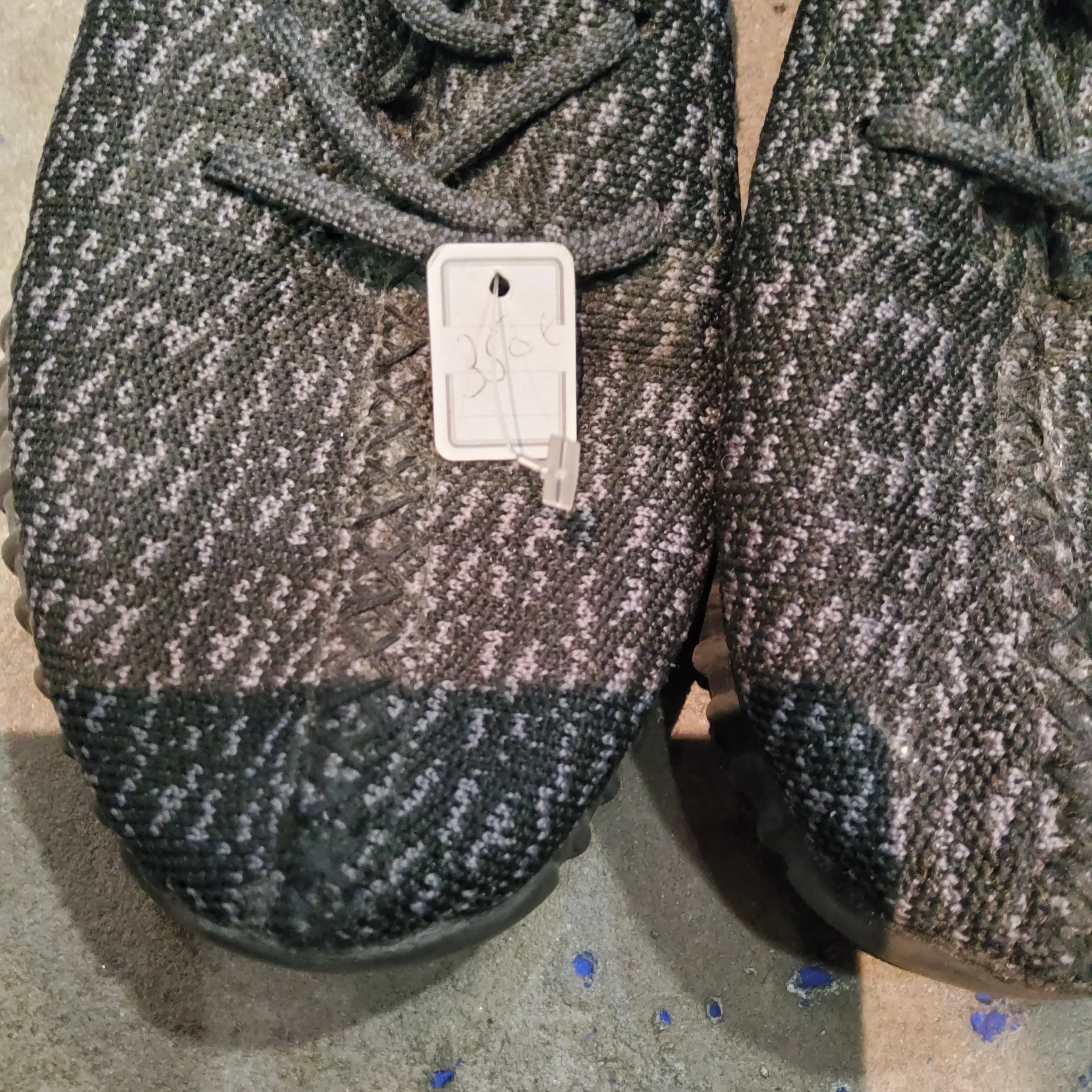 Low sneakers