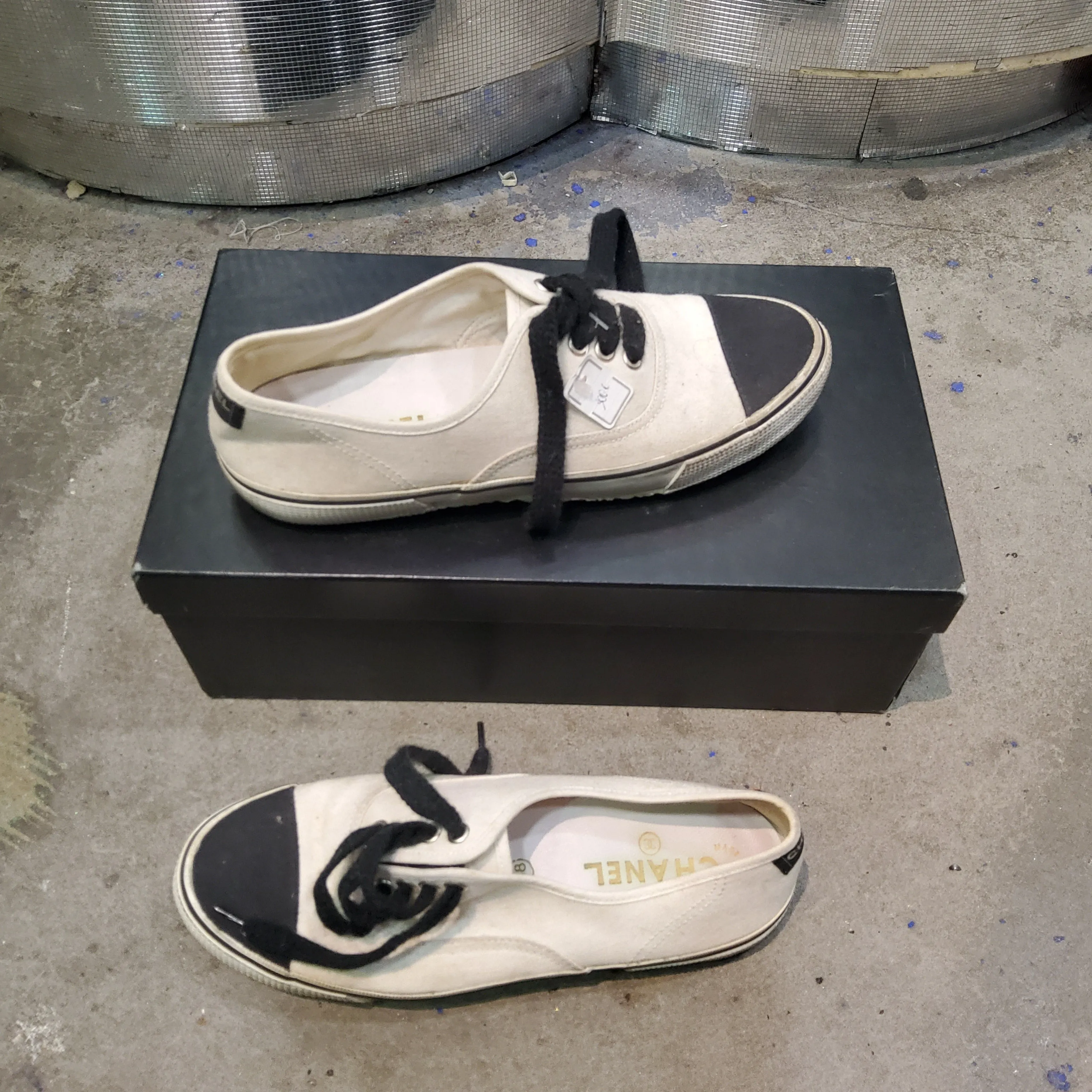 Low sneakers
