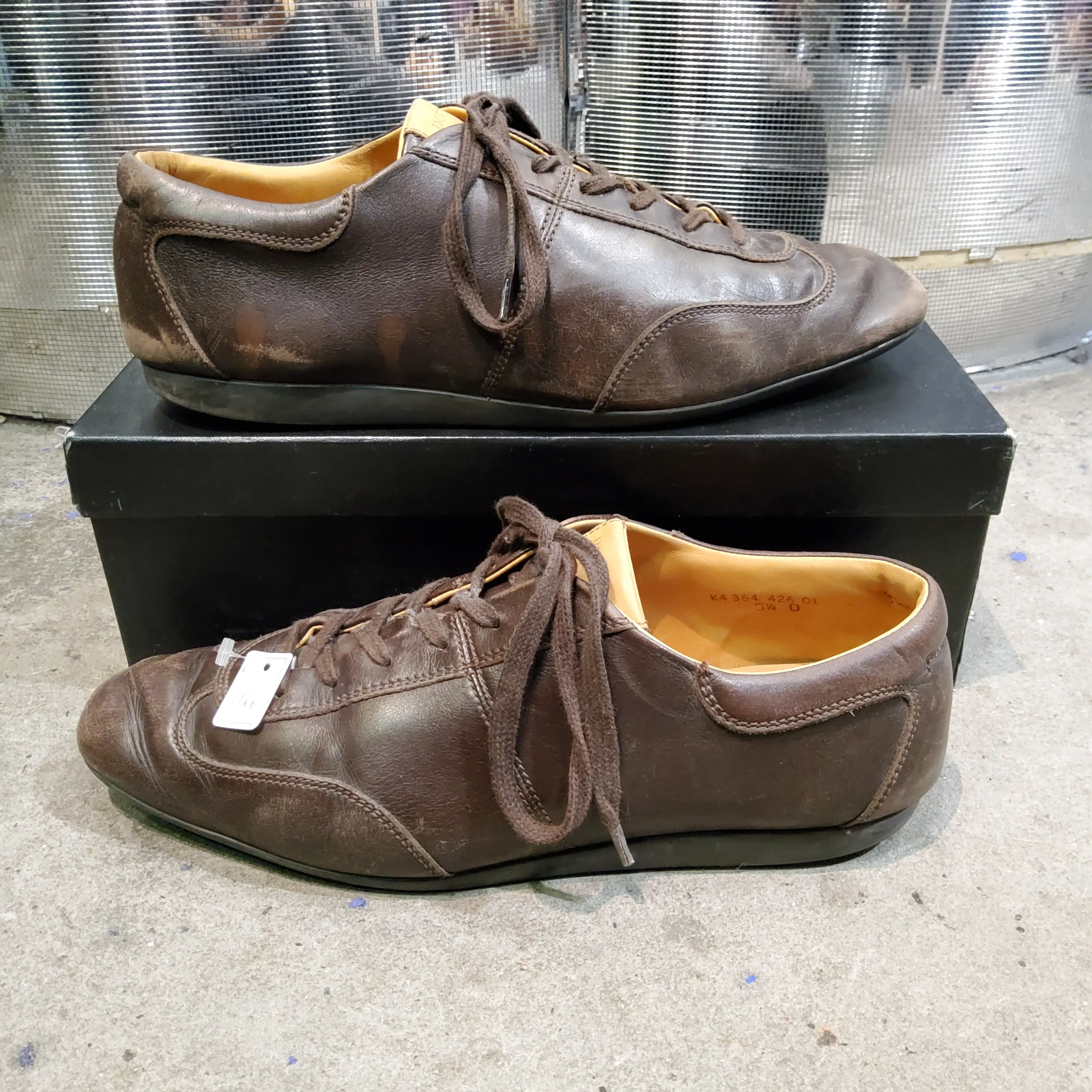 Low-top leather trainers