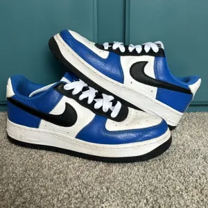 Nike Air Force 1 One blue black low sneakers Sz 7