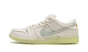 Nike SB Dunk Low "Mummy"