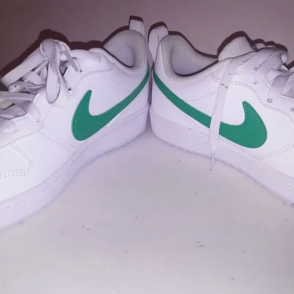 Nike Sneakers Size 5.5 Youth Court Borough Low Recraft GS White Stadium Green