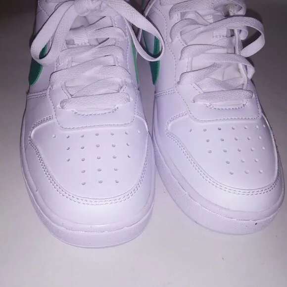 Nike Sneakers Size 5.5 Youth Court Borough Low Recraft GS White Stadium Green