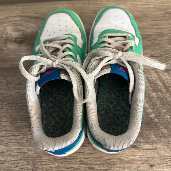 Nike Youth Air Force 1 Low LV8 “Play” Sneakers FJ4806-100 Size 3 Mint Green
