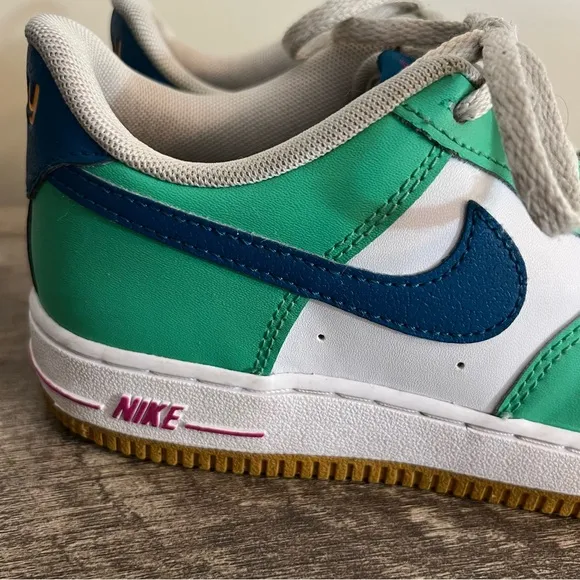 Nike Youth Air Force 1 Low LV8 “Play” Sneakers FJ4806-100 Size 3 Mint Green