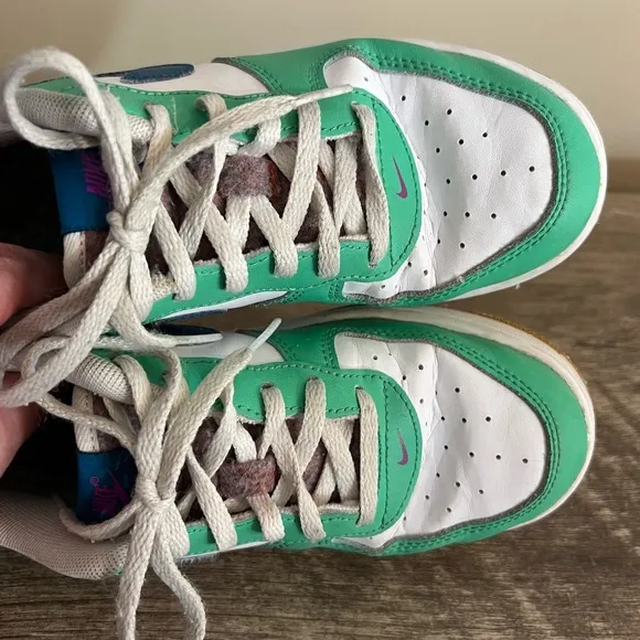 Nike Youth Air Force 1 Low LV8 “Play” Sneakers FJ4806-100 Size 3 Mint Green