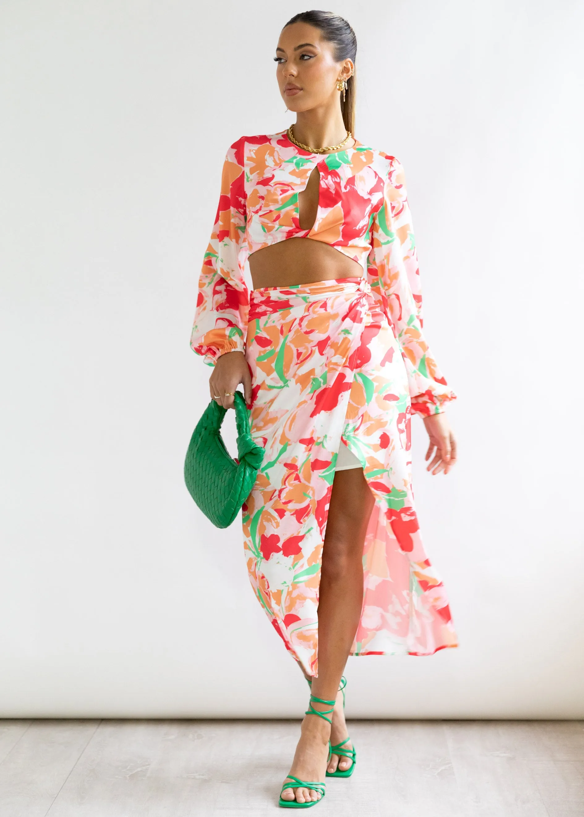Olicia Set - Red Floral