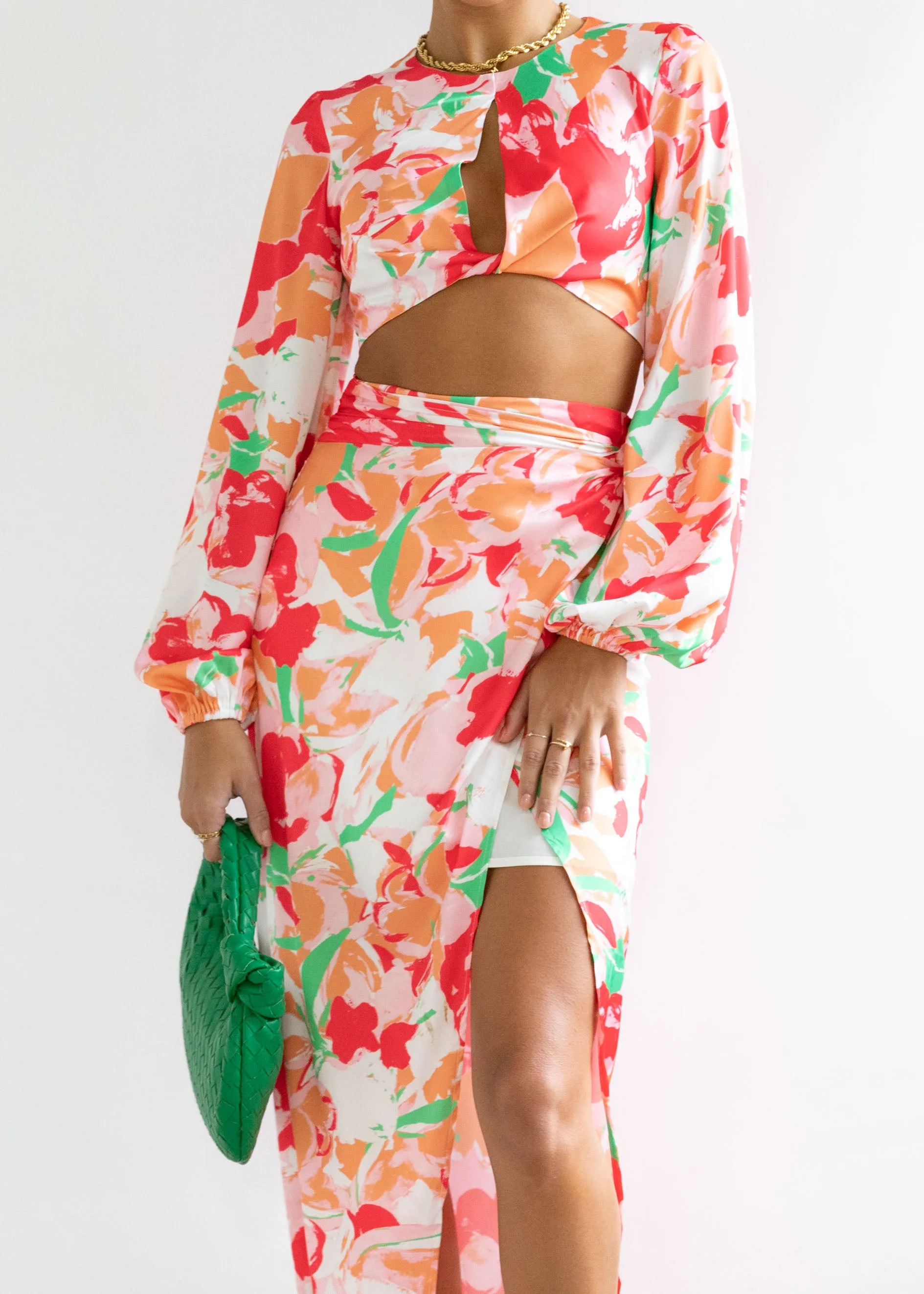 Olicia Set - Red Floral