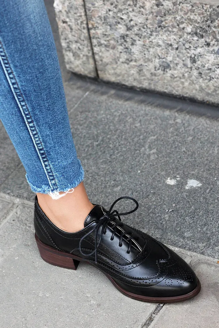 Oxfords Brogue con Lacci a Tacco Basso e Punta Rotonda Colorblock