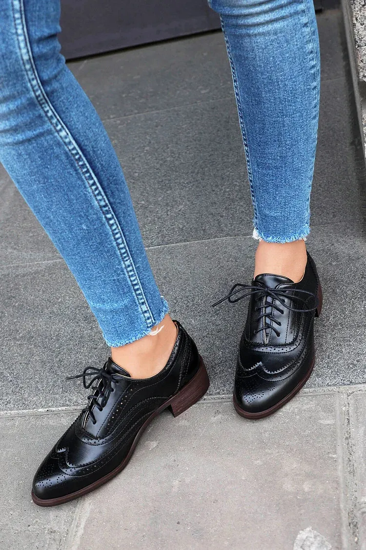 Oxfords Brogue con Lacci a Tacco Basso e Punta Rotonda Colorblock