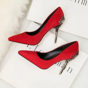 Pointed single shoe women's wedding shoes red bride's shoes metal hollowed out suede thin heeled high heels  luxury