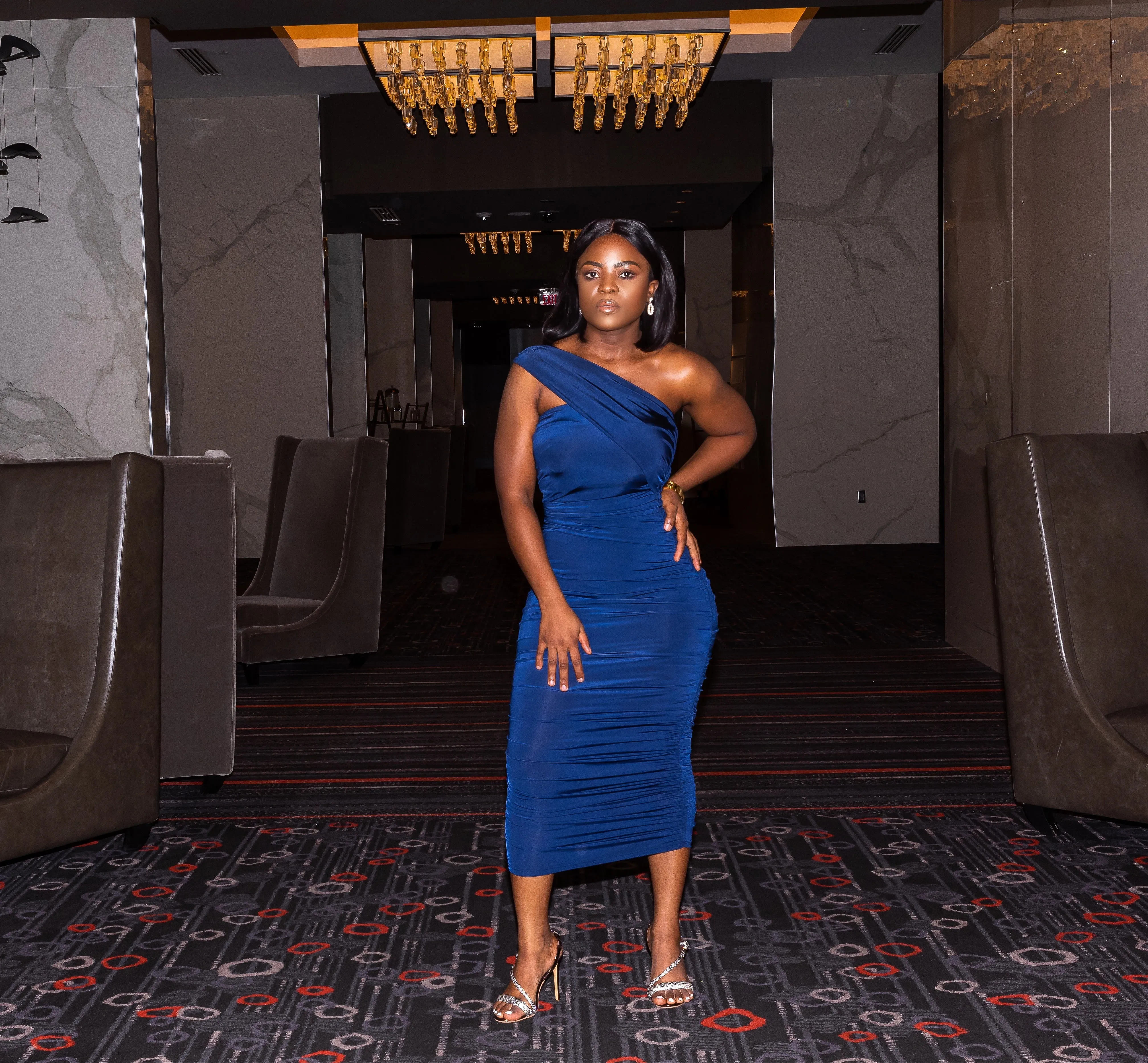 Queen One Shoulder Midi Dress