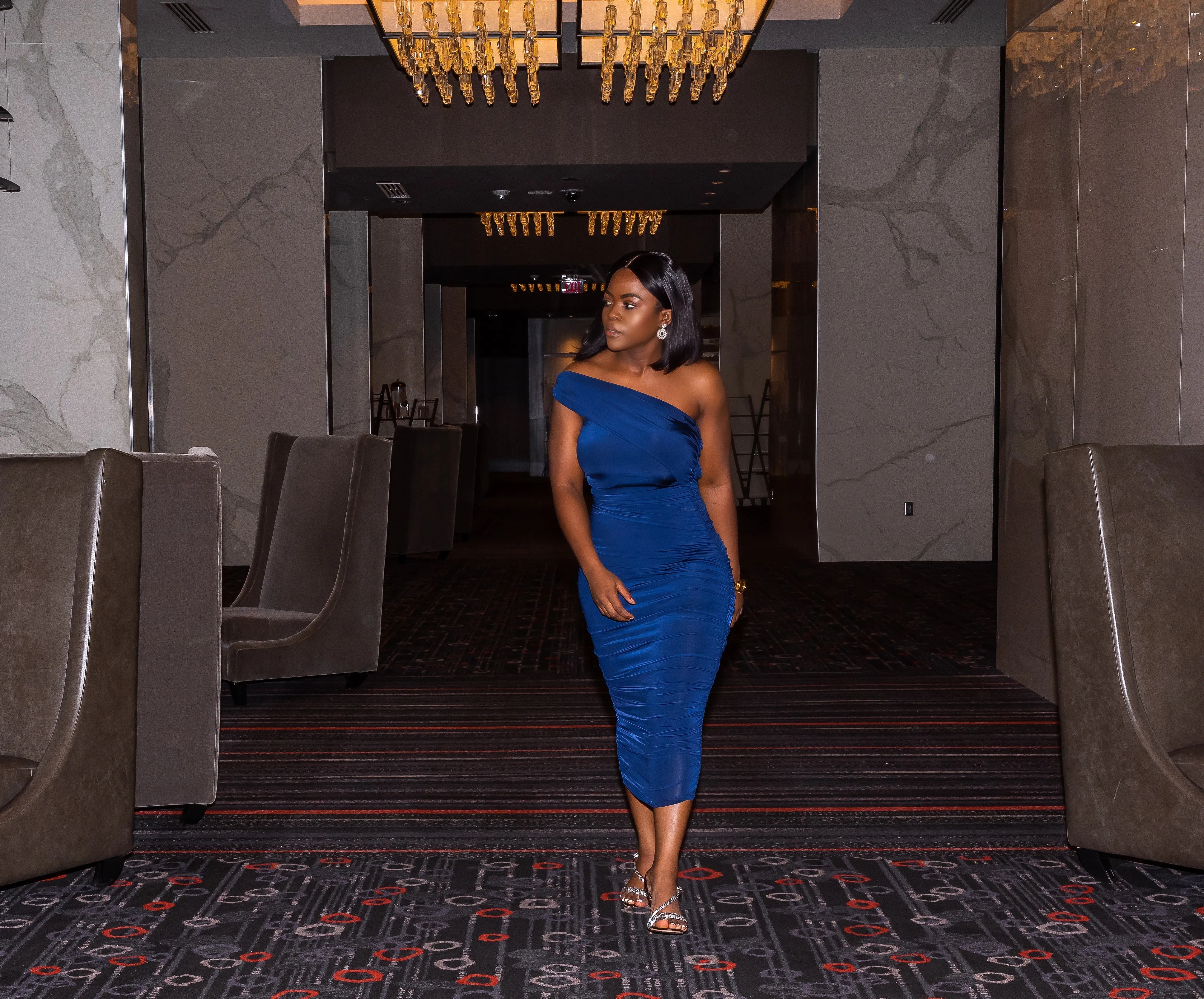 Queen One Shoulder Midi Dress