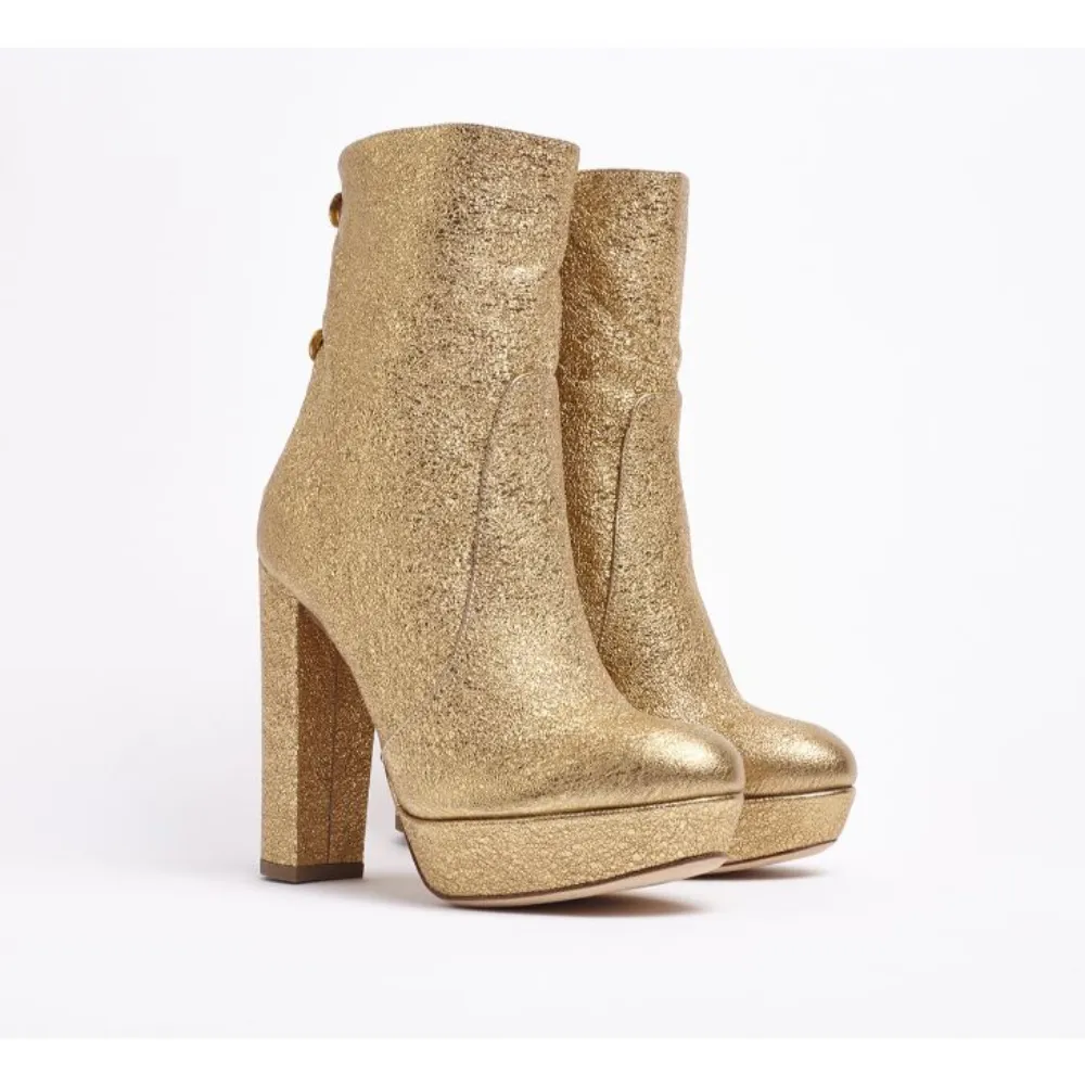 Shiny Caviar Boots