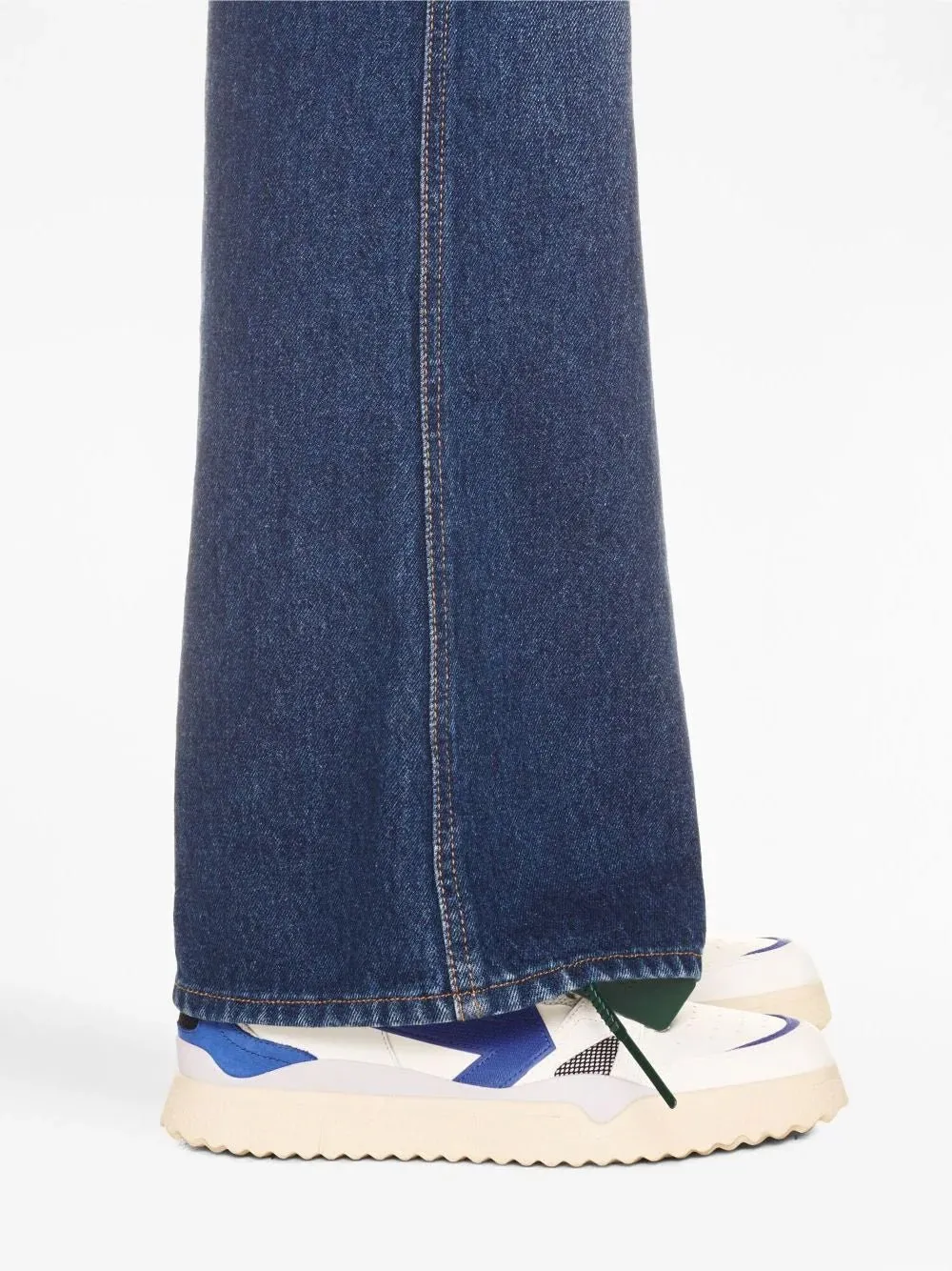 Signature Arrows Motif Sponge Sneakers