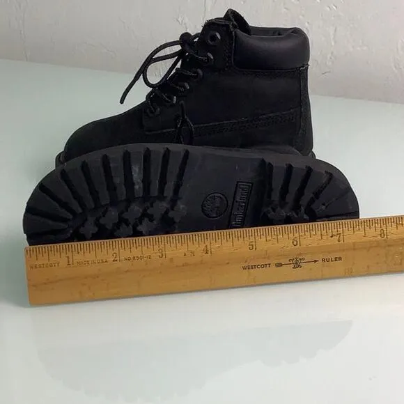 Timberland Classic Premium 6” waterproof black boot toddler unisex size 9 EUC