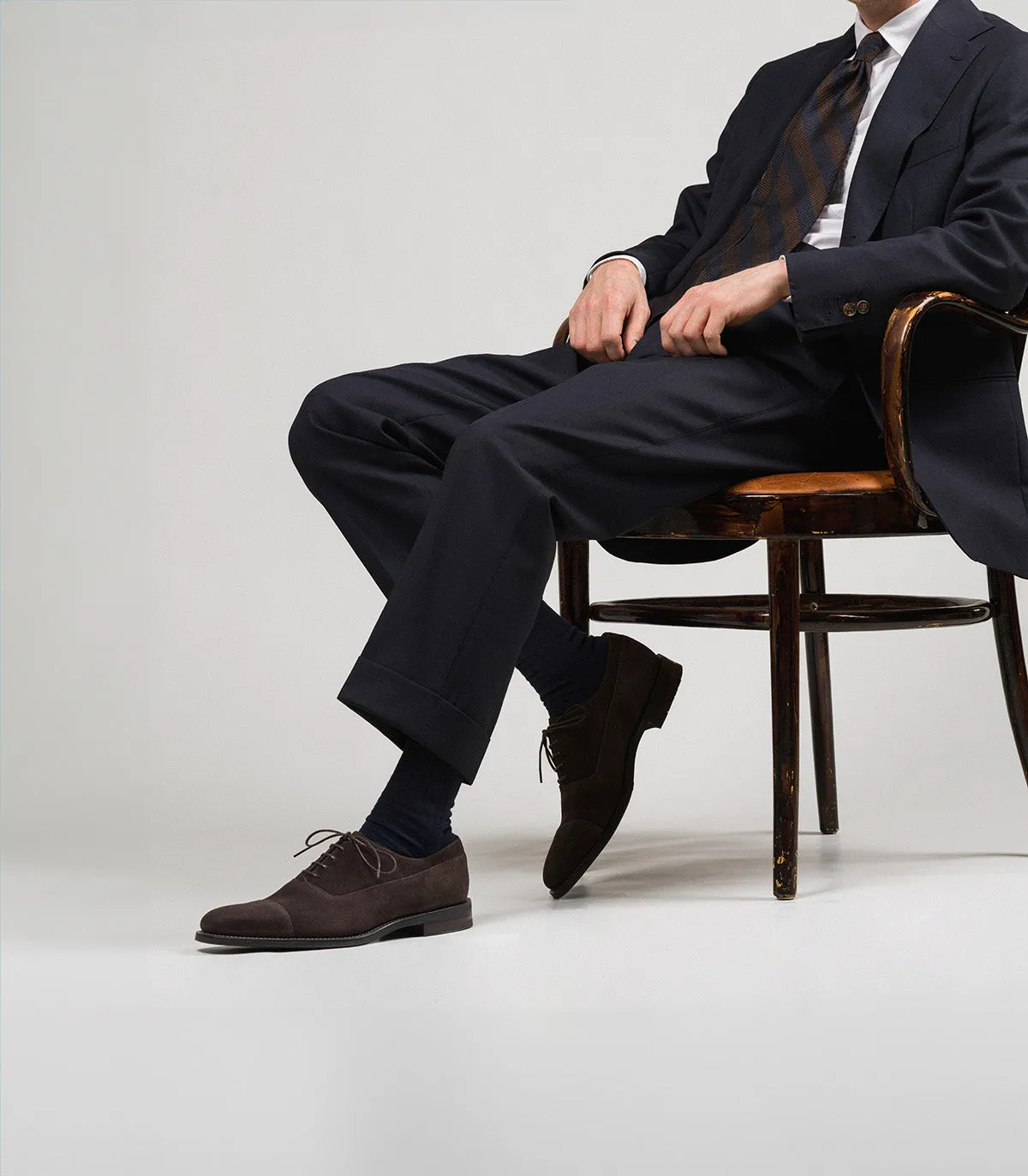 Truman Dark Brown Suede