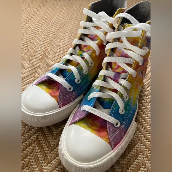 UNIF Blotter Tie-Dye High Top Sneaker UNISEX (Men 8/Women 9.5)
